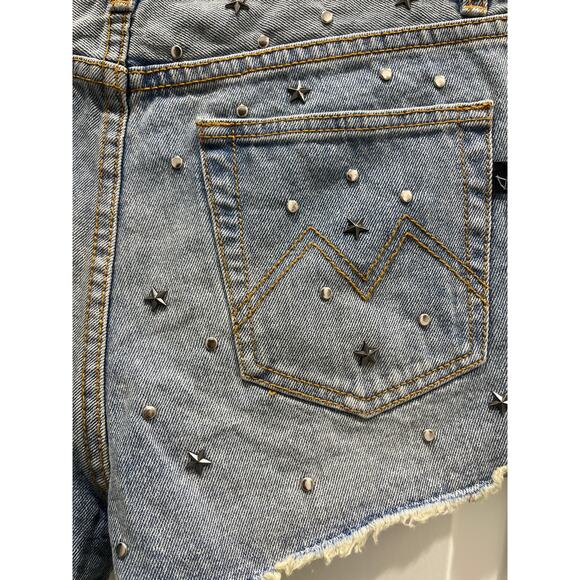 NWOT MINKPINK Studded Button Fly Denim Cut Off Shorts M - Picture 5 of 6